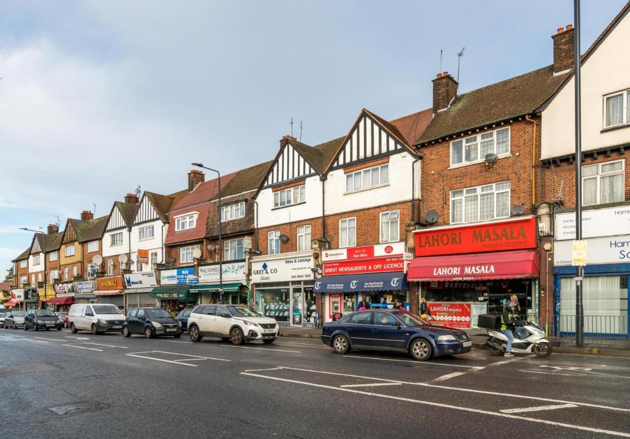 New 3 Bedroom House Near Wembley Stadium London Exterior photo